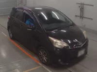 Toyota RACTIS лот № 30022 оценка 3.5  с аукциона в Японии 4