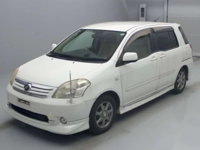 Toyota RAUM