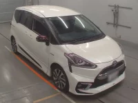 Toyota SIENTA лот № 30097 оценка 5  с аукциона в Японии 4
