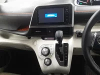 Toyota SIENTA лот № 30097 оценка 5  с аукциона в Японии 8