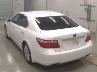 Lexus LS лот № 30046 оценка RA  с аукциона в Японии 5