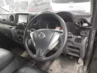 Nissan CARAVAN VAN лот № 30126 оценка 3  с аукциона в Японии 6