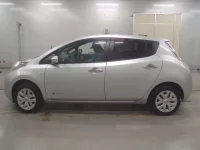 Nissan LEAF лот № 10084 оценка 4.5  с аукциона в Японии 3