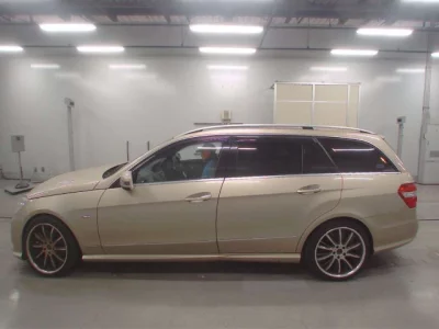 Mercedes-Benz E CLASS WAGON
