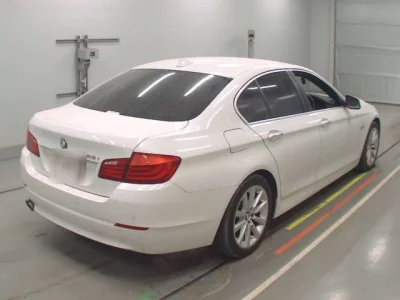 BMW 5-Series  с аукциона в Японии