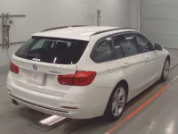 BMW 3-Series лот № 38049 оценка 4  с аукциона в Японии 1