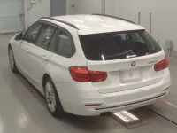 BMW 3-Series лот № 38049 оценка 4  с аукциона в Японии 5