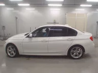 BMW 3-Series лот № 38087 оценка 4  с аукциона в Японии 3