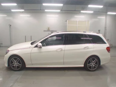 Mercedes-Benz E CLASS WAGON