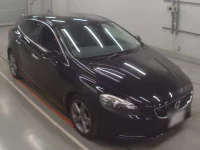 Volvo V40 лот № 38043 оценка 4  с аукциона в Японии 4