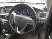 Volvo V40 лот № 38043 оценка 4  с аукциона в Японии 6