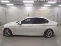 BMW 5-Series лот № 38025 оценка 4  с аукциона в Японии 3