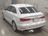 Audi A3 лот № 38060 оценка 4  с аукциона в Японии 5