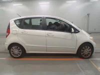 Mercedes-Benz A CLASS лот № 38061 оценка 4  с аукциона в Японии 2
