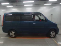 Honda STEP WAGON лот № 10058 оценка RA  с аукциона в Японии 2
