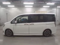 Honda STEP WAGON лот № 30024 оценка 3  с аукциона в Японии 3