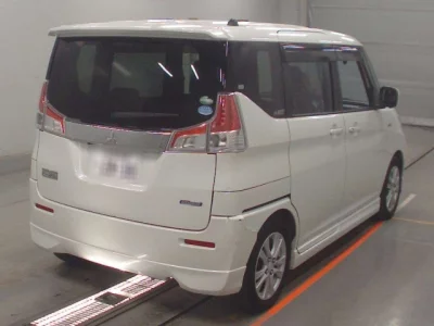 Mitsubishi DELICA D2