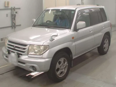 Mitsubishi PAJERO IO  с аукциона в Японии