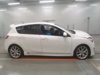 Mazda AXELA лот № 10113 оценка 3.5  с аукциона в Японии 2