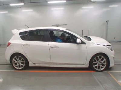 Mazda AXELA  с аукциона в Японии