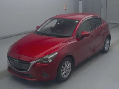Mazda DEMIO  с аукциона в Японии