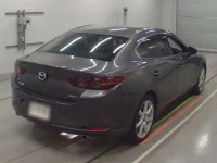 Mazda MAZDA3 лот № 40019 оценка R  с аукциона в Японии 1