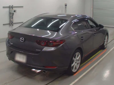 Mazda MAZDA3  с аукциона в Японии