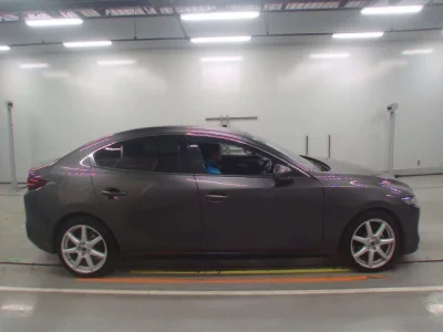 Mazda MAZDA3  с аукциона в Японии