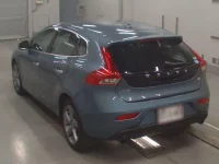 Volvo V40 лот № 38002 оценка 4.5  с аукциона в Японии 5