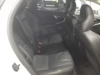 Volvo V40 лот № 38005 оценка 4  с аукциона в Японии 9