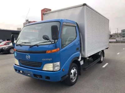 Hino DUTRO  с аукциона в Японии