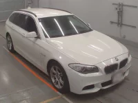 BMW 5-Series лот № 10111 оценка 4  с аукциона в Японии 4