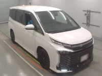 Toyota VOXY лот № 20213 оценка 4.5  с аукциона в Японии 4