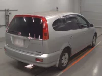 Honda STREAM лот № 10221 оценка 3  с аукциона в Японии 1