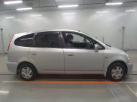 Honda STREAM лот № 10221 оценка 3  с аукциона в Японии 2