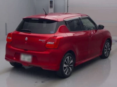 Suzuki SWIFT  с аукциона в Японии