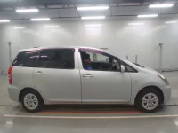 Toyota WISH лот № 30304 оценка 3.5  с аукциона в Японии 2