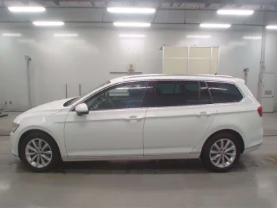 Volkswagen PASSAT VARIANT
