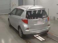 Toyota RACTIS лот № 10274 оценка RA  с аукциона в Японии 5