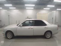 Nissan GLORIA лот № 10258 оценка R  с аукциона в Японии 3