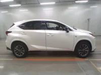 Lexus NX лот № 90091 оценка 4  с аукциона в Японии 2