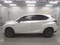 Lexus NX лот № 90091 оценка 4  с аукциона в Японии 3