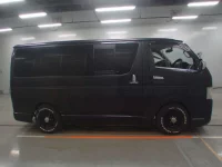 Toyota HIACE VAN лот № 30295 оценка 3.5  с аукциона в Японии 2