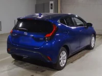 Toyota AQUA лот № 2299 оценка 4.5  с аукциона в Японии 1