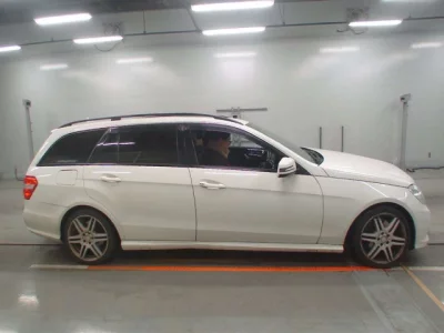 Mercedes-Benz E CLASS WAGON