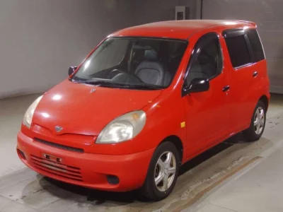 Toyota FUNCARGO  с аукциона в Японии