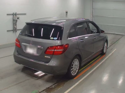 Mercedes-Benz B CLASS
