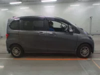 Honda FREED лот № 30404 оценка 4  с аукциона в Японии 2