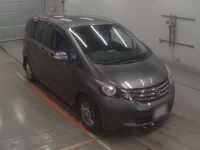 Honda FREED лот № 30404 оценка 4  с аукциона в Японии 4