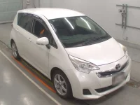 Toyota RACTIS лот № 10329 оценка 3.5  с аукциона в Японии 4